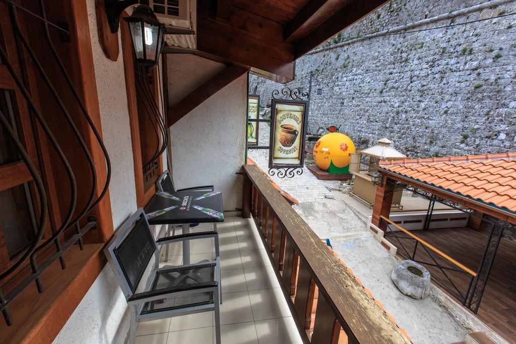 Kula Boutique Hotel Bar Værelse billede